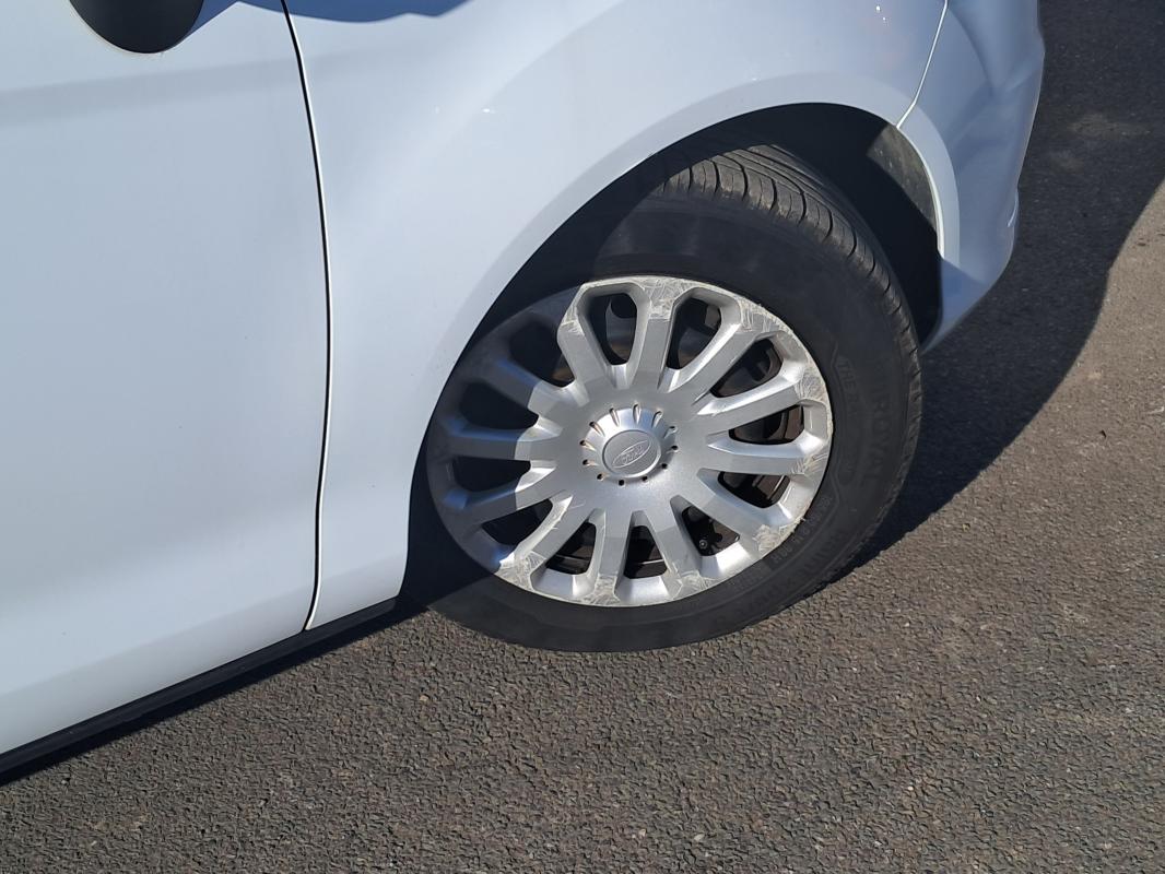Ford B-Max - 1.4 90 AMBIENTE