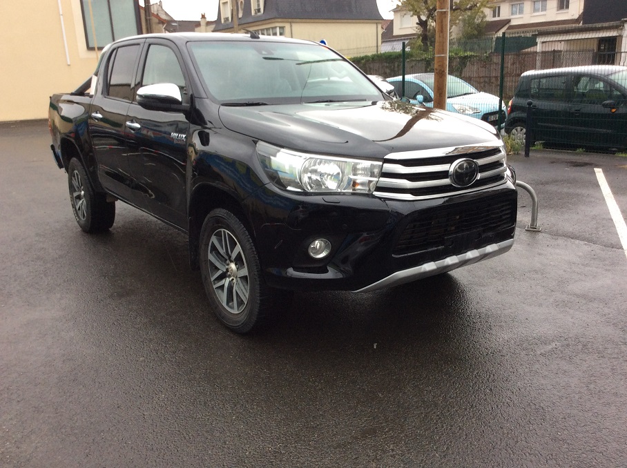 Toyota Hilux IV 4WD 2.4 D-4D 150 DOUBLE CABINE